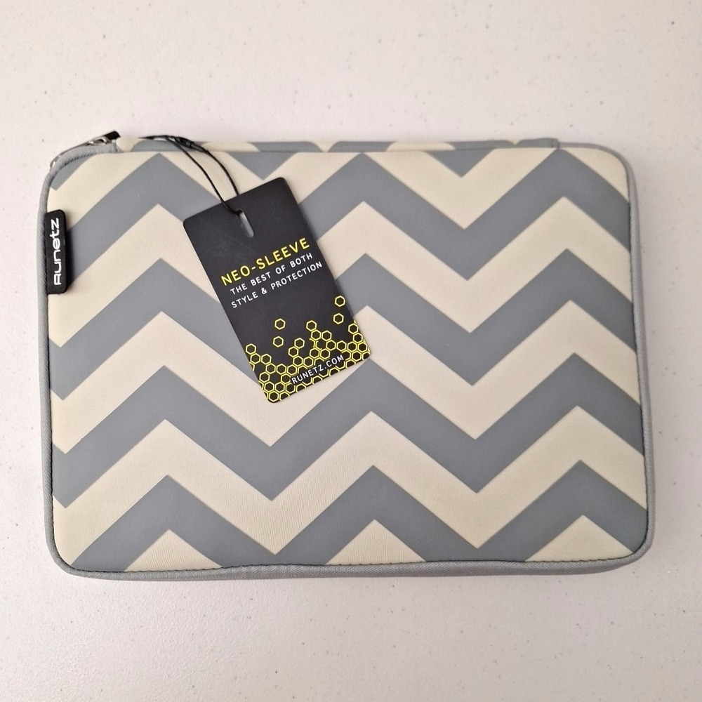 Macbook Laptop Case Cover Sleeve 12" x 9" Runetz High Quality Bubble Padded NEW